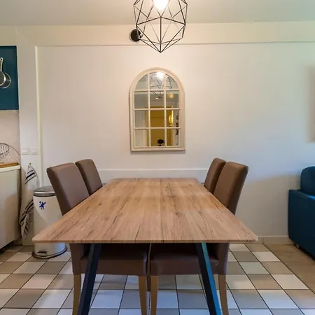 Apartment Beautiful Flat For 6 With Swimming Pool Tennis Court And Parking Le Touquet