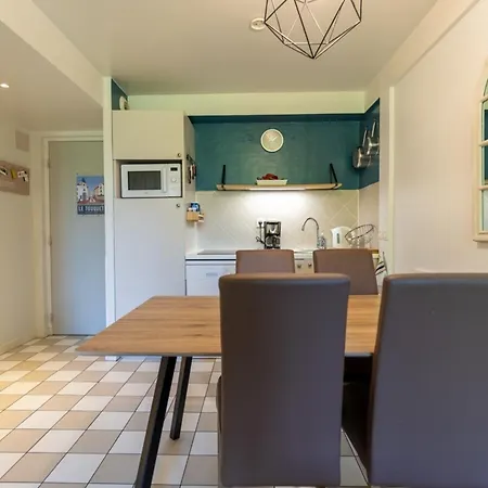 Beautiful Flat For 6 With Swimming Pool Tennis Court And Parking Apartment *