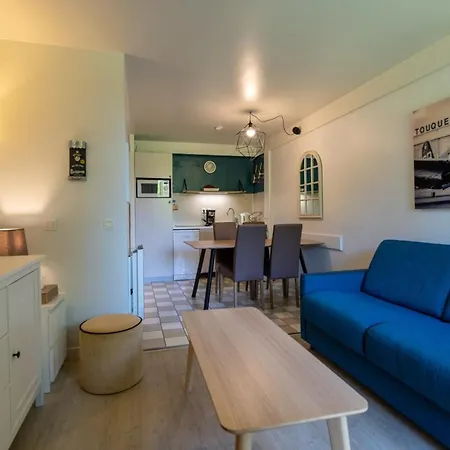 Apartment Beautiful Flat For 6 With Swimming Pool Tennis Court And Parking