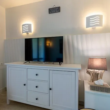 Apartment Beautiful Flat For 6 With Swimming Pool Tennis Court And Parking Le Touquet