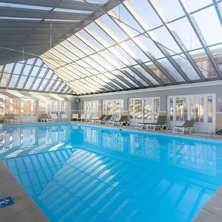 Beautiful Flat For 6 With Swimming Pool Tennis Court And Parking